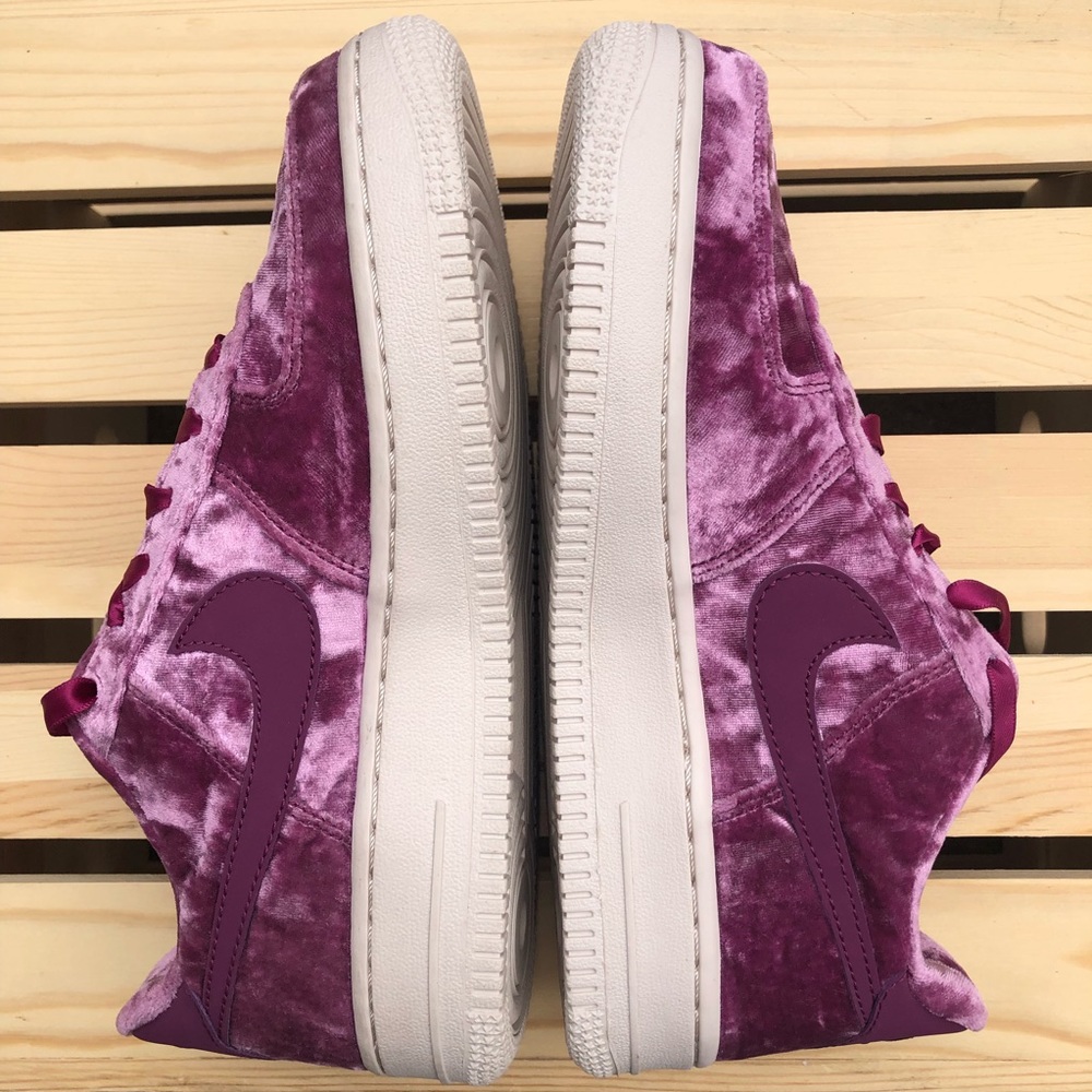 Nike Air Force 1 Velvet Shoes - Picture 5 of 7